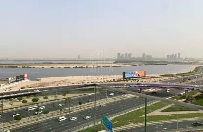 شقة - غرفة نوم - 2 حمامات للايجار في كريك فيوز 2 - 2 مدينة دبي الطبية - الجداف - دبي