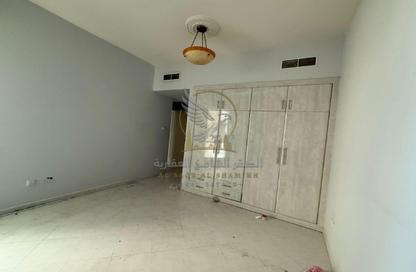 Apartment - 1 - 2 for rent in Al Majaz 3 - Al Majaz - Sharjah Apartment - 1 - 2 for rent in Al Majaz 3 - Al Majaz - Sharjah