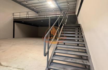 Warehouse - Studio - 1 Bathroom for rent in Ali Mousa Building - Al Sajaa Industrial - Al Sajaa - Sharjah