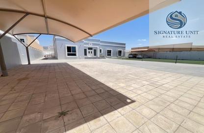 Villa - 4 Bedrooms - 6 Bathrooms for rent in Nad Al Sheba 4 - Nad Al Sheba - Dubai