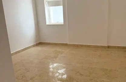 شقة - 2 غرف نوم - 4 حمامات للايجار في الفصيل - الفجيرة