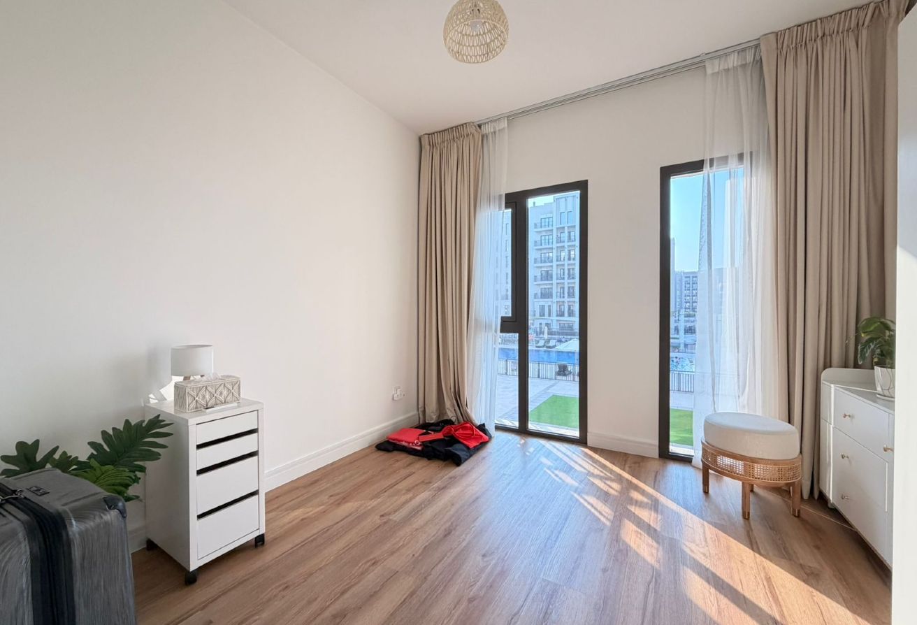 2 bedroom apartment in Hayat Boulevard 2A, Town Square: 17