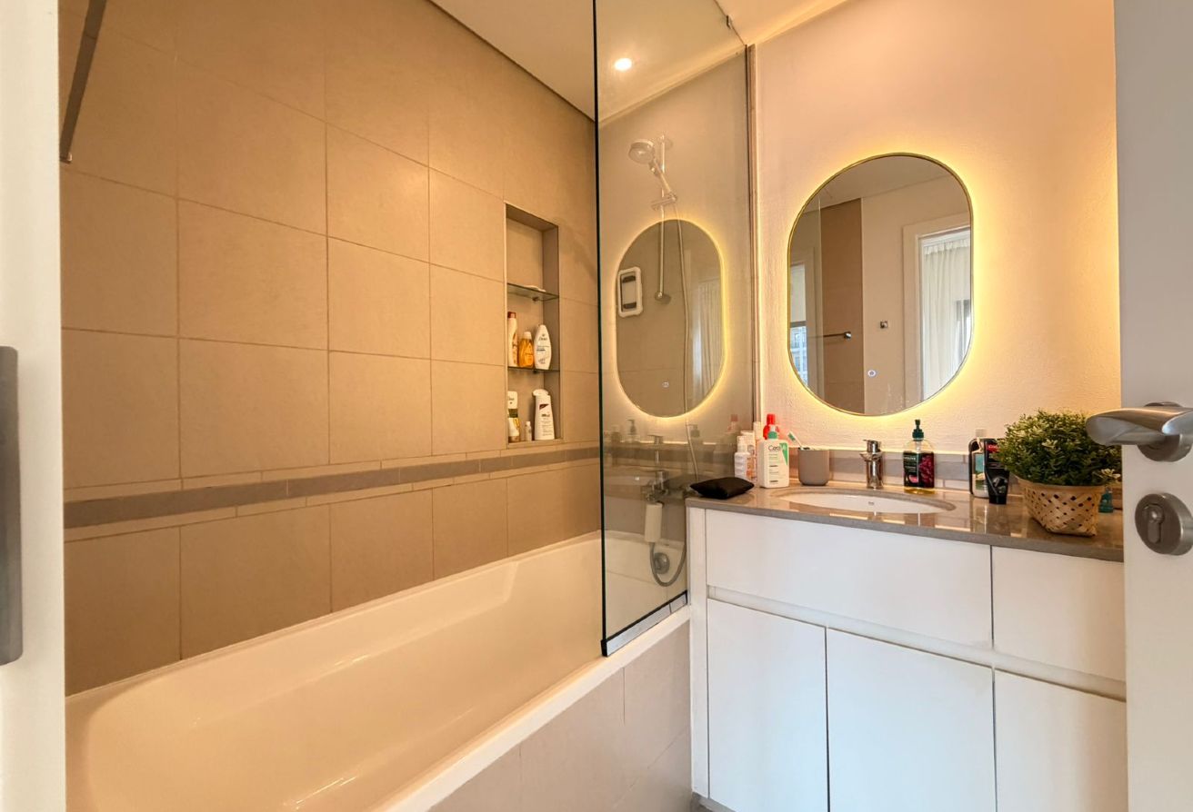 2 bedroom apartment in Hayat Boulevard 2A, Town Square: 9