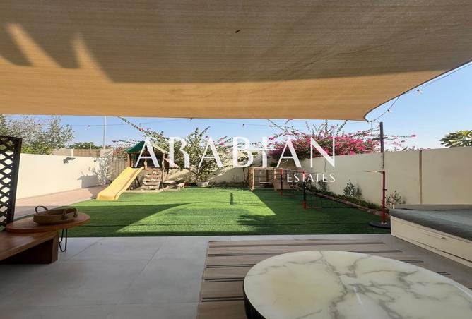 Exclusive | Renovated | Landscaped | Prime Location photo 2