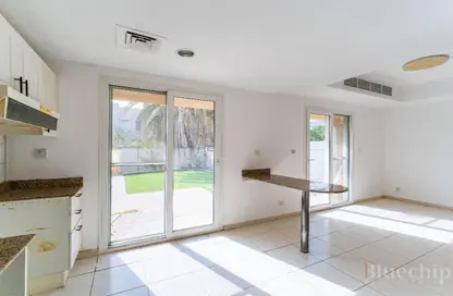 تاون هاوس - 2 غرف نوم - 3 حمامات للبيع في الينابيع 15 - الينابيع - دبي تاون هاوس - 2 غرف نوم - 3 حمامات للبيع في الينابيع 15 - الينابيع - دبي