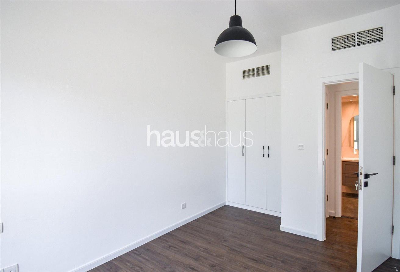 Fully Upgraded | Italian Kitchen | Vacant Now photo 15