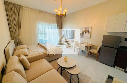 Apartment - 1 Bathroom for rent in Wavez Residence - Liwan - Dubai