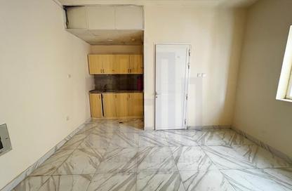 Apartment - Studio - 1 for rent in Muwaileh 29 Building - Muwaileh - Sharjah