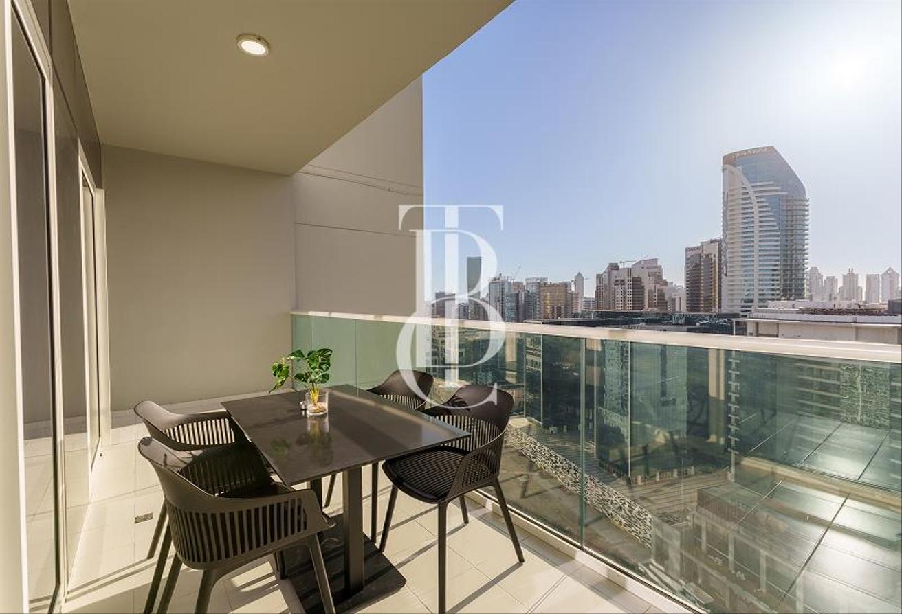 Fully Furnished | High Floor | Burj Views photo 6