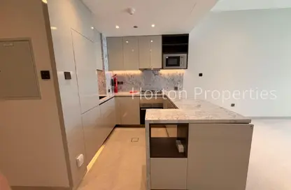 شقة - غرفة نوم - 2 حمامات للايجار في ستونهنج ريزيدنس - الضاحية 10 - قرية جميرا الدائرية - دبي