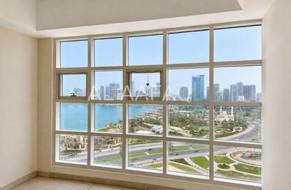 Apartment - 3 Bedrooms - 5 Bathrooms for rent in Al Majaz 2 - Al Majaz - Sharjah