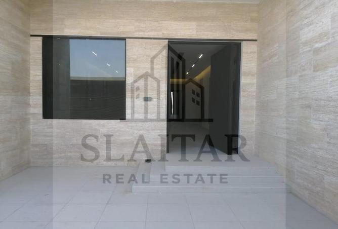 82386322 - Property Image 2