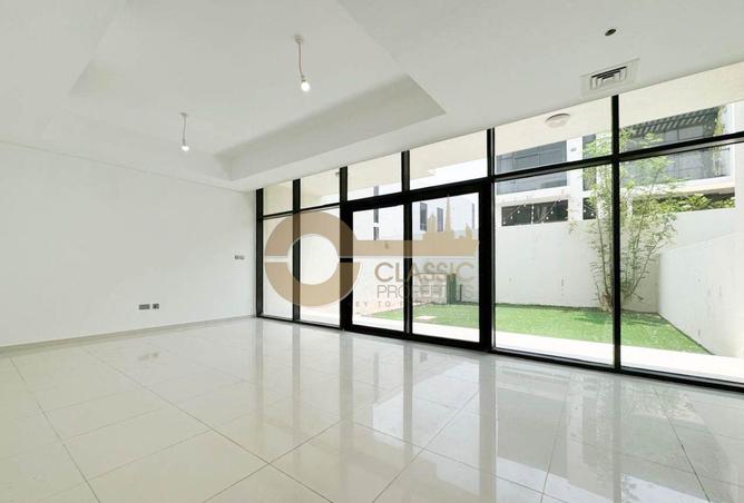 74245982 - Property Image 2