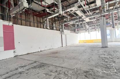 Retail - Studio for rent in Al Wasl Center - Sheikh Zayed Road - Dubai