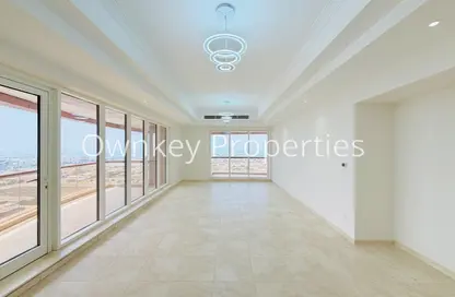 شقة - 3 غرف نوم - 5 حمامات للايجار في برج اسكيب - الخليج التجاري - دبي