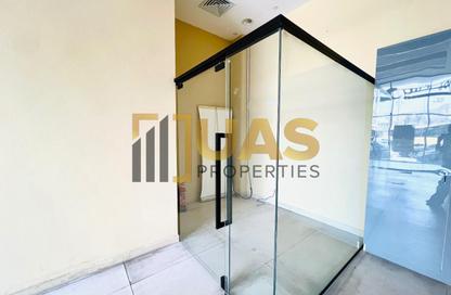 Shop - Studio for rent in Al Nasr Central Building - Oud Metha - Bur Dubai - Dubai