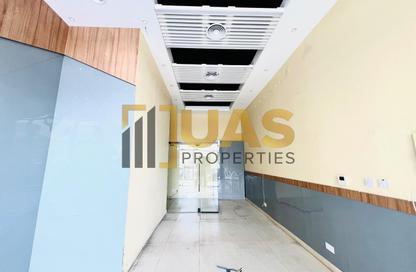 Shop - Studio for rent in Al Nasr Central Building - Oud Metha - Bur Dubai - Dubai