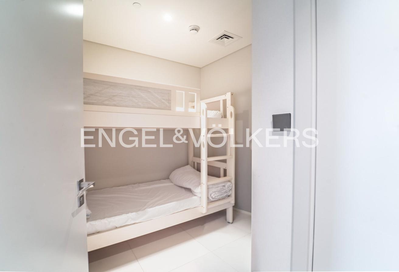 Bills Included | Harbour View | Luxury Furniture photo 28