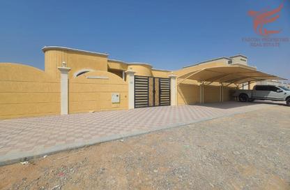 Villa - 5 - 5 for rent in Al Qusaidat - Ras Al Khaimah