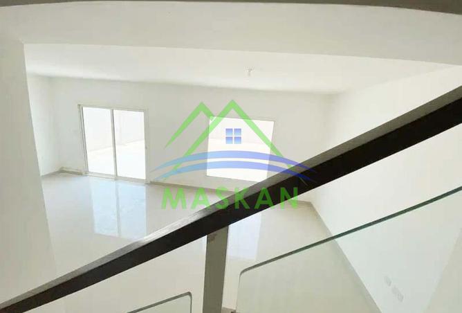 141432142 - Property Image 3