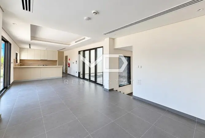 156282104 - Property Image 3