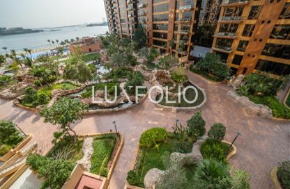 Apartment - 1 Bedroom - 2 Bathrooms for rent in Emerald - Tiara Residences - Palm Jumeirah - Dubai