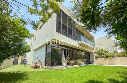 Villa - 5 Bedrooms - 6 Bathrooms for rent in The Field - Damac Hills - Dubai Villa - 5 Bedrooms - 6 Bathrooms for rent in The Field - Damac Hills - Dubai