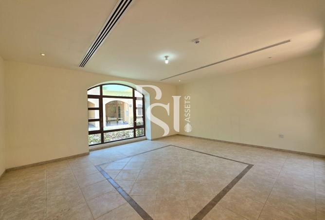 83647699 - Property Main Image