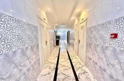 شقة - غرفة نوم - 2 حمامات للايجار في سراب 2 - الجادة - الشارقة