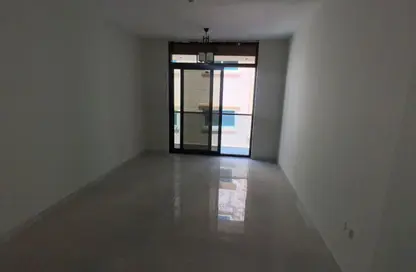 Apartment - 1 Bedroom - 2 Bathrooms for rent in Muwailih Building - Muwaileh - Sharjah