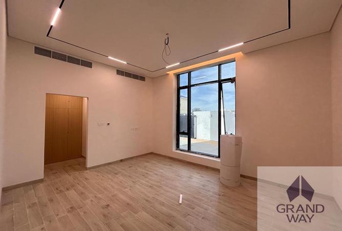 76964204 - Property Image 2