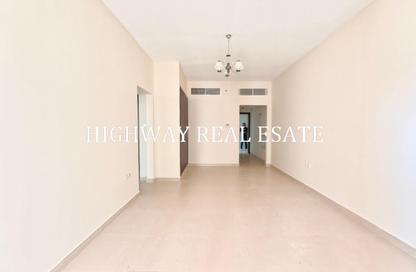 Apartment - 2 Bedrooms - 3 Bathrooms for rent in UOS - Muwaileh Commercial - Sharjah