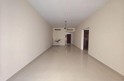 Apartment - 1 Bedroom - 2 Bathrooms for rent in Muwaileh 29 Building - Muwaileh - Sharjah
