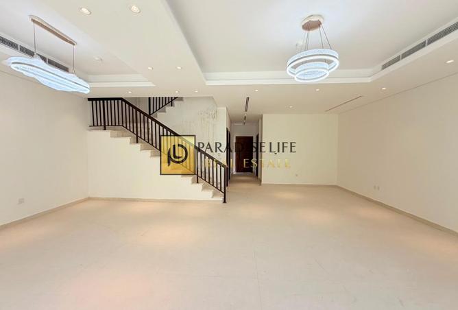 128353124 - Property Image 3