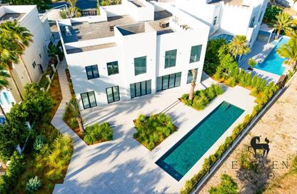 Villa - 4 Bedrooms - 5 Bathrooms for sale in Cluster 39 - Jumeirah Islands - Dubai