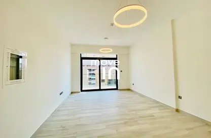 شقة - 1 حمام للايجار في مسكن أكسفورد 2 - الضاحية 10 - قرية جميرا الدائرية - دبي