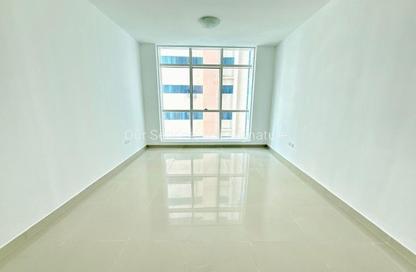 Apartment - 2 - 2 for rent in Al Mamzar Tower - Al Mamzar - Sharjah - Sharjah Apartment - 2 - 2 for rent in Al Mamzar Tower - Al Mamzar - Sharjah - Sharjah