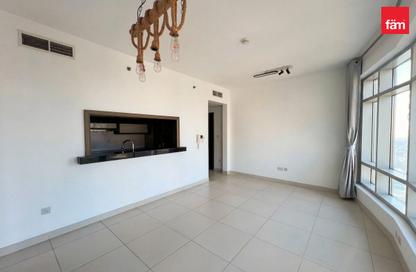 Apartment - 1 Bedroom - 2 Bathrooms for rent in The Lofts East - The Lofts - Downtown Dubai - Dubai