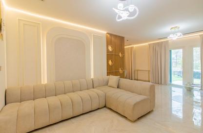 Townhouse - 3 - 5 for rent in Nakheel Villas - District 12 - Jumeirah Village Circle - Dubai