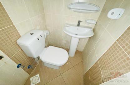 Apartment - 2 Bedrooms - 2 Bathrooms for rent in Muwaileh 29 Building - Muwaileh - Sharjah