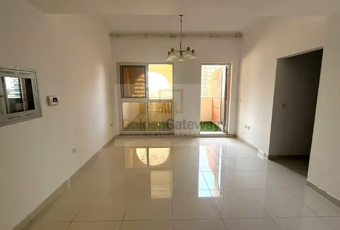 92693182 - Property Image 2