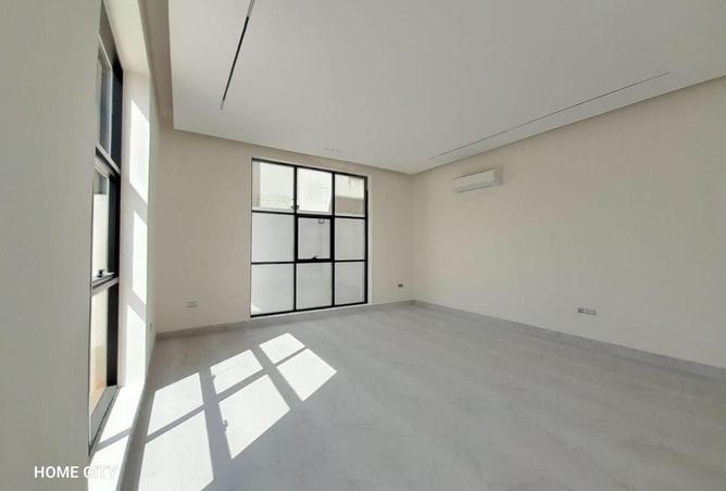 16330017 - صورة العقار 3