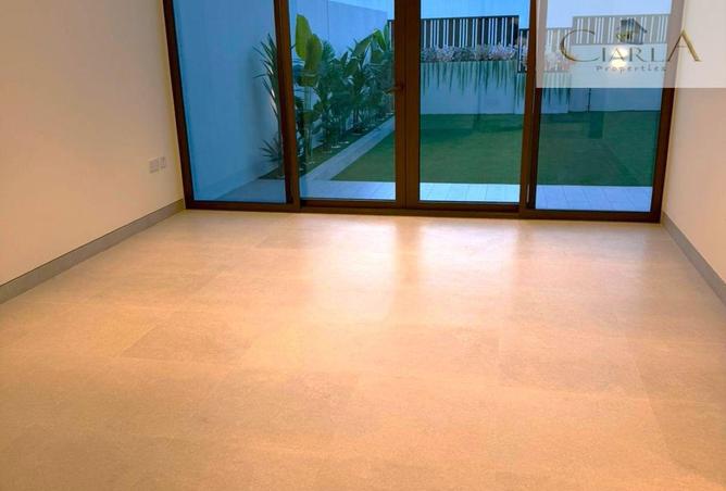 132004392 - Property Image 2