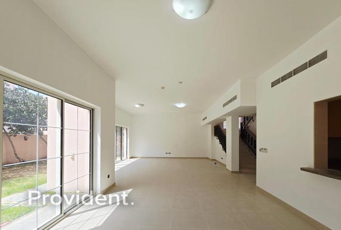 82382691 - Property Image 3