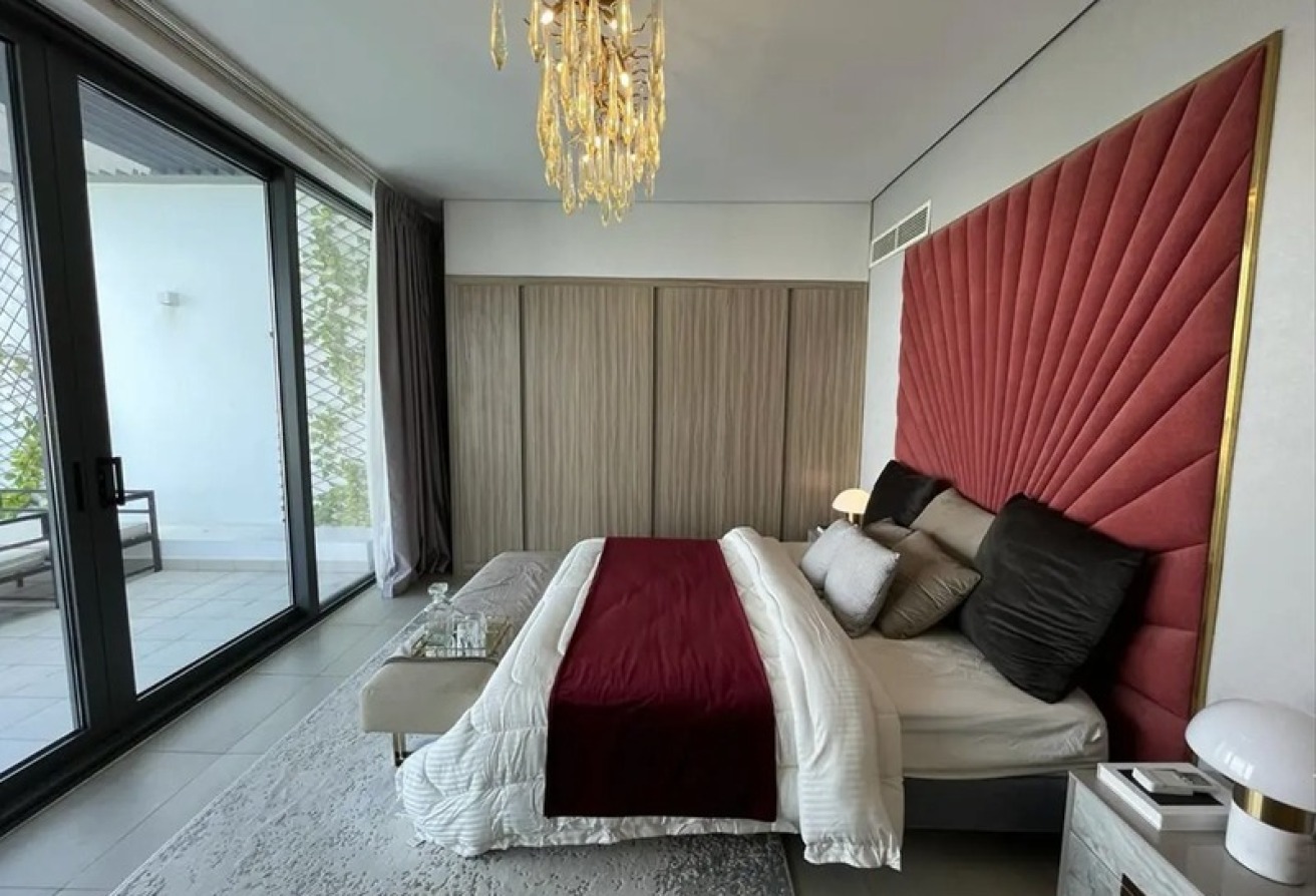 Ready 4br Villa | Waterfront Living | 10% Discount