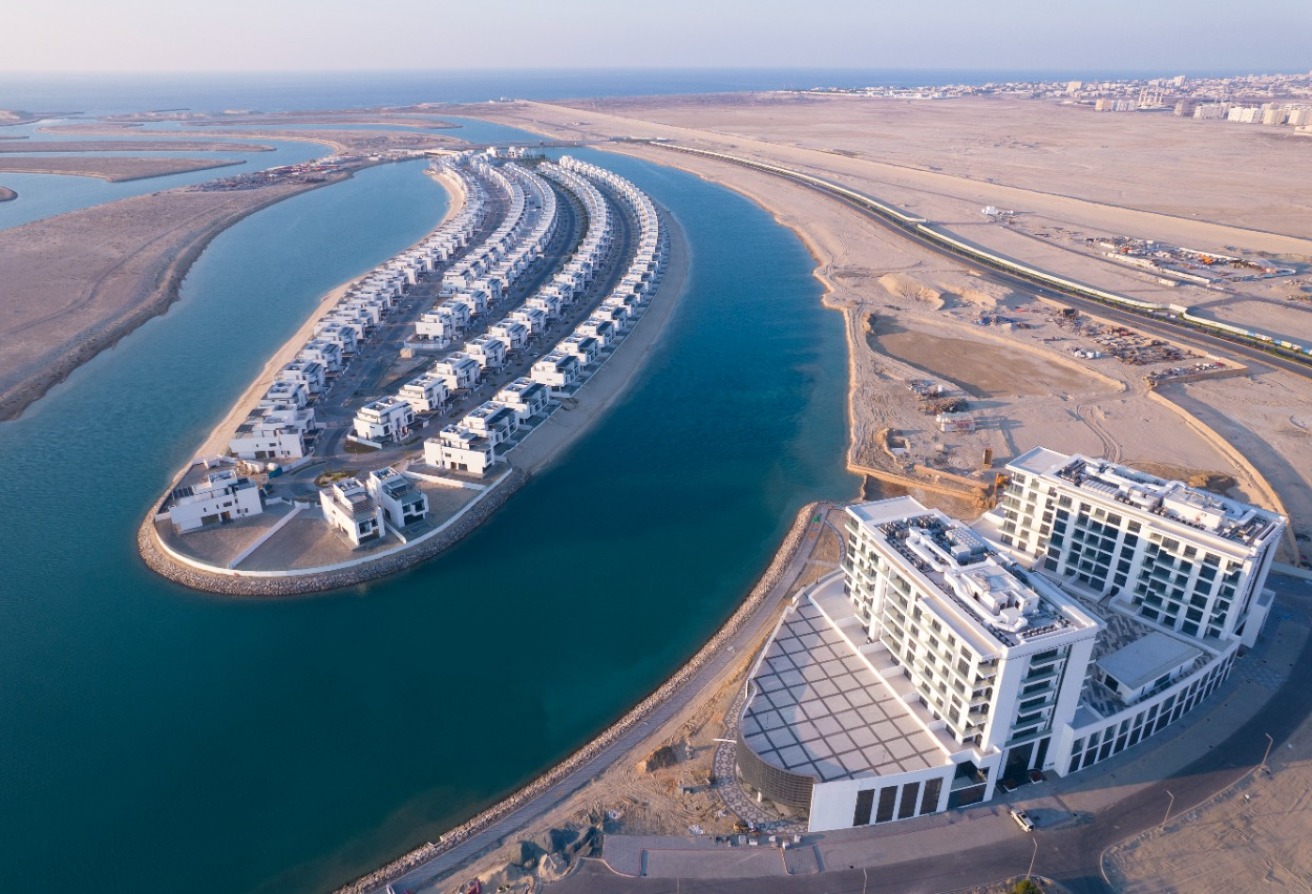 Ready 4br Villa | Waterfront Living | 10% Discount