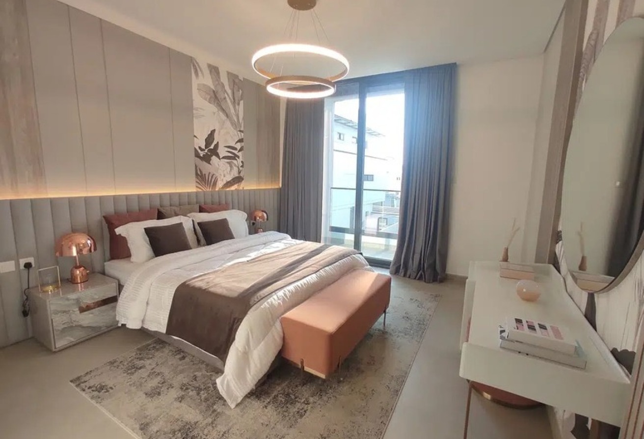 Ready 4br Villa | Waterfront Living | 10% Discount