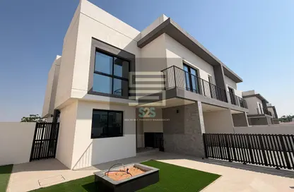 Apartment - 4 Bedrooms - 5 Bathrooms for rent in The Dahlias - Yas Acres - Yas Island - Abu Dhabi