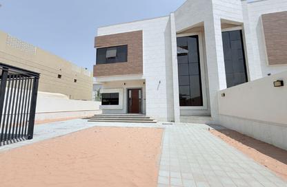 Villa - 4 - 6 for rent in Hoshi - Al Badie - Sharjah