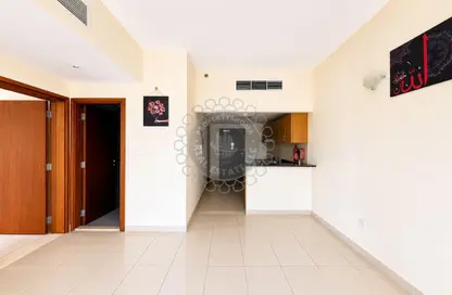 Apartment - 1 Bedroom - 1 Bathroom for rent in Cricket Tower - Dubai Sports City - Dubai